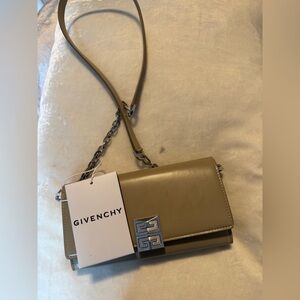 Givenchy 4G Wallet on Chain in dune calfskin leather.